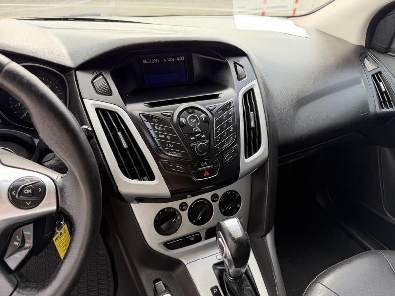 Ford Focus SE Hatch 2013