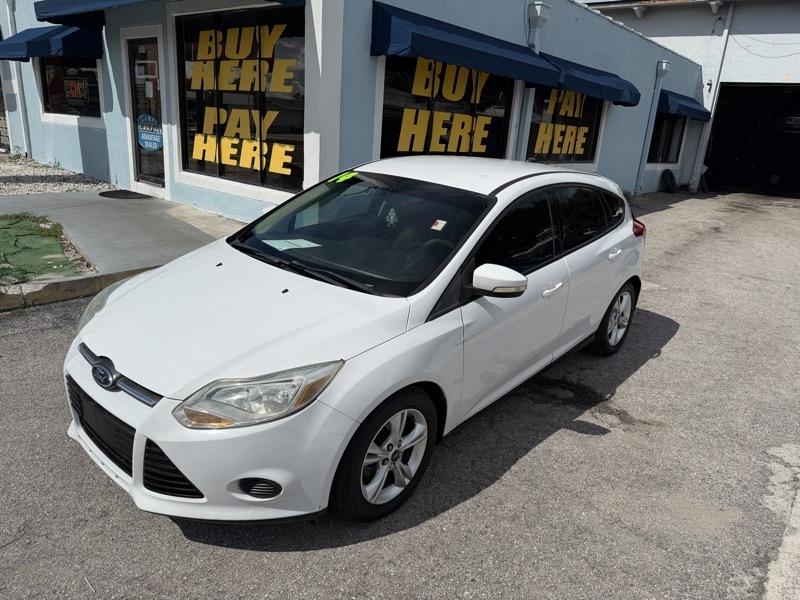 Ford Focus SE Hatch 2014