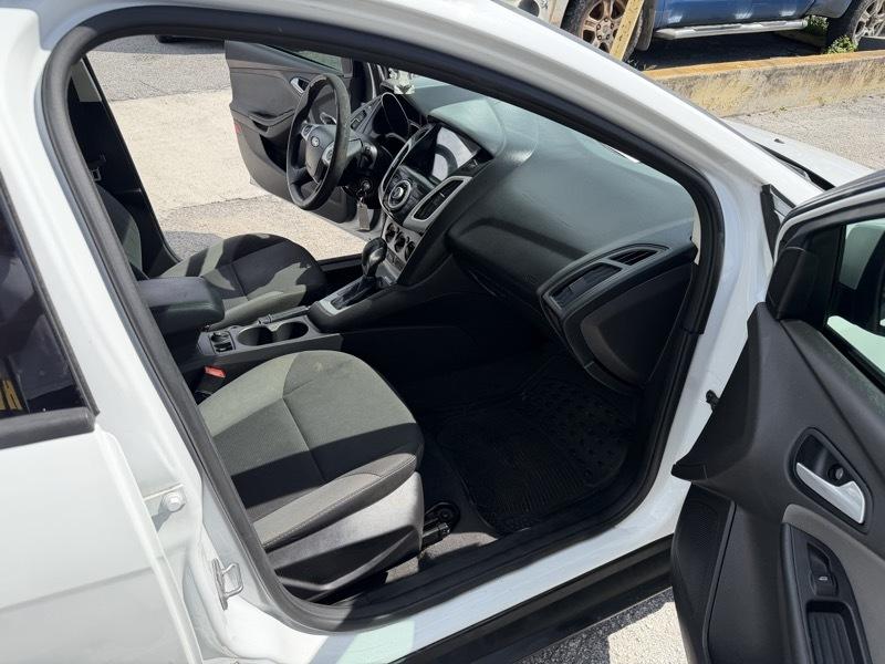 Ford Focus SE Hatch 2014