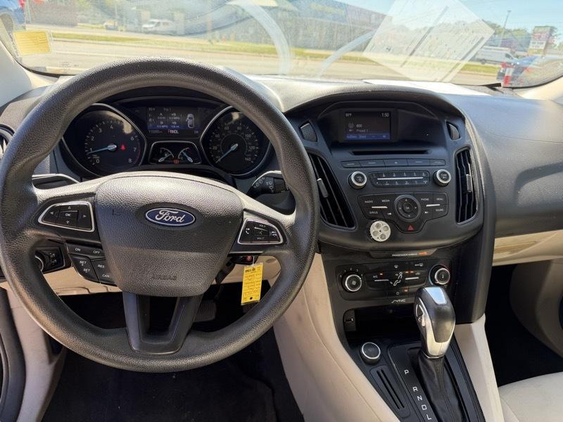 Ford Focus SE Hatch 2016