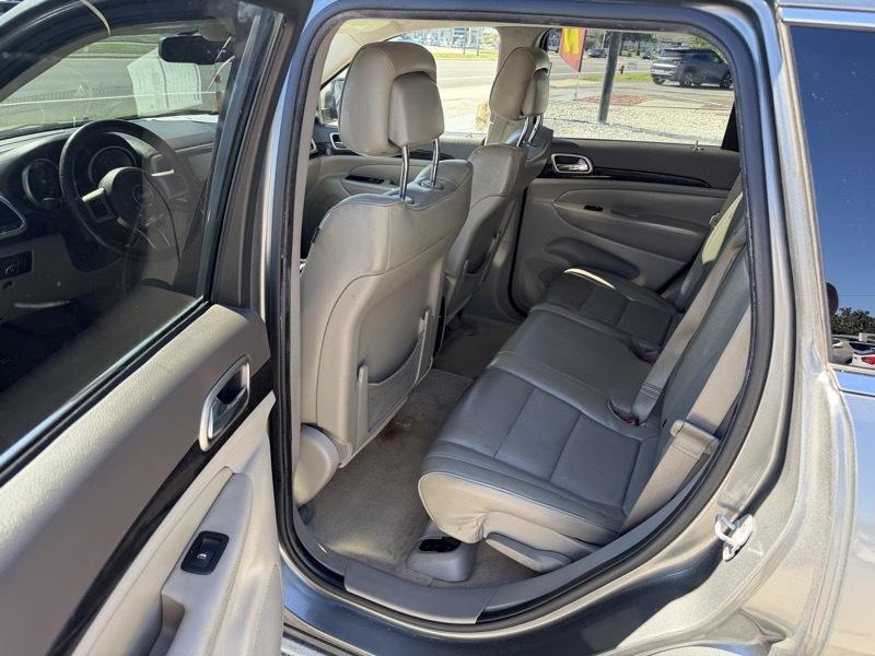 Jeep Grand Cherokee Laredo 2WD 2012