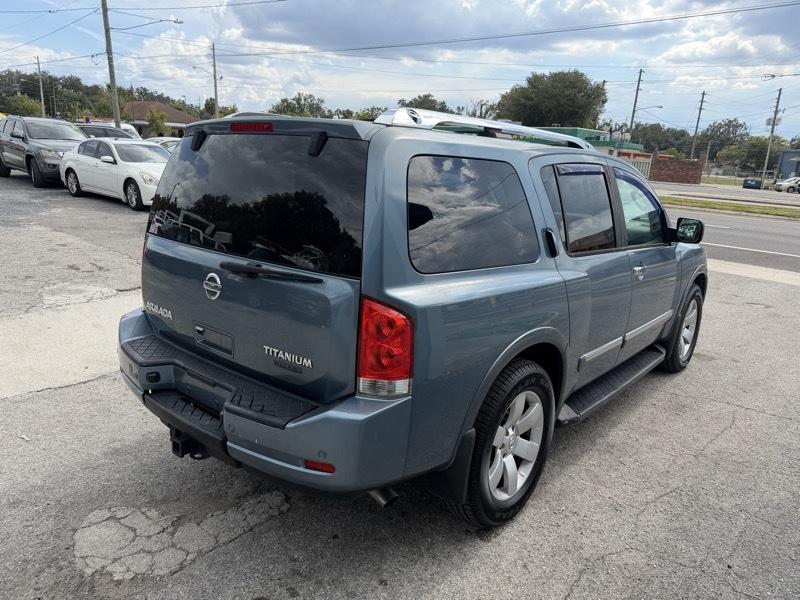 Nissan Armada SE 2WD 2010