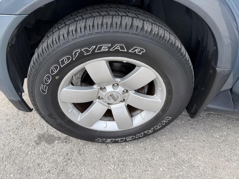 Nissan Armada SE 2WD 2010