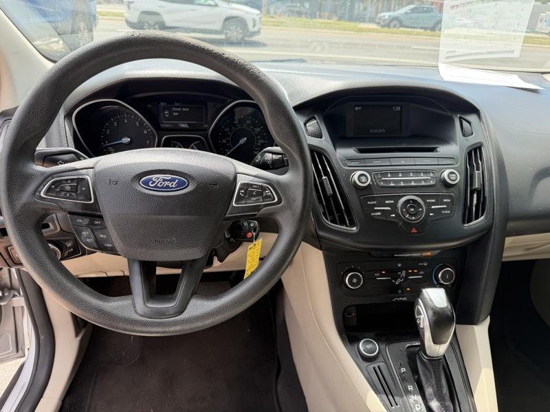 Ford Focus SE Sedan 2015