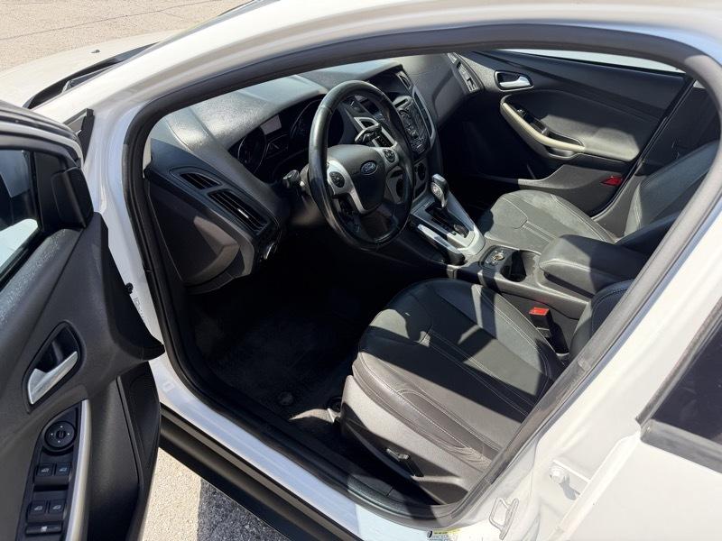 Ford Focus SE Sedan 2014