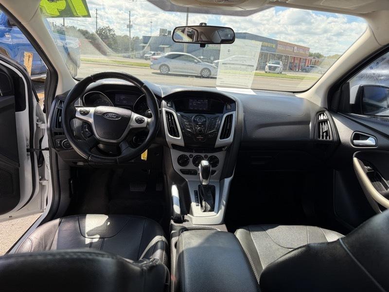 Ford Focus SE Sedan 2014