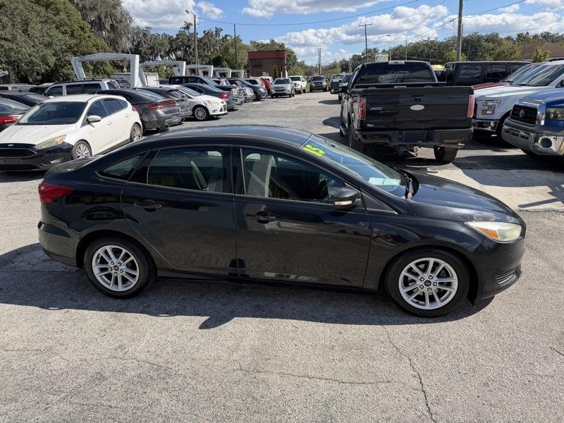 Ford Focus SE Sedan 2015