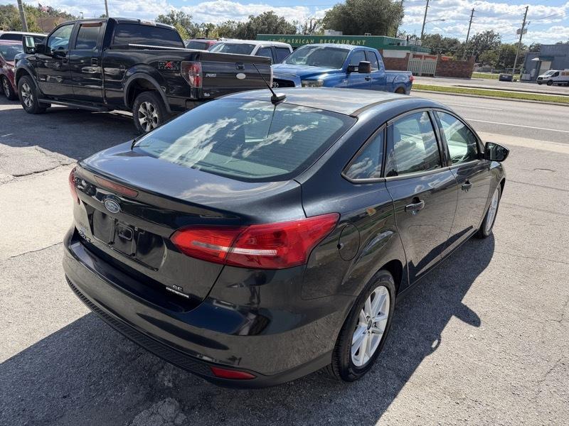 Ford Focus SE Sedan 2015