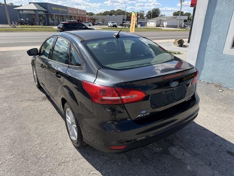 Ford Focus SE Sedan 2015