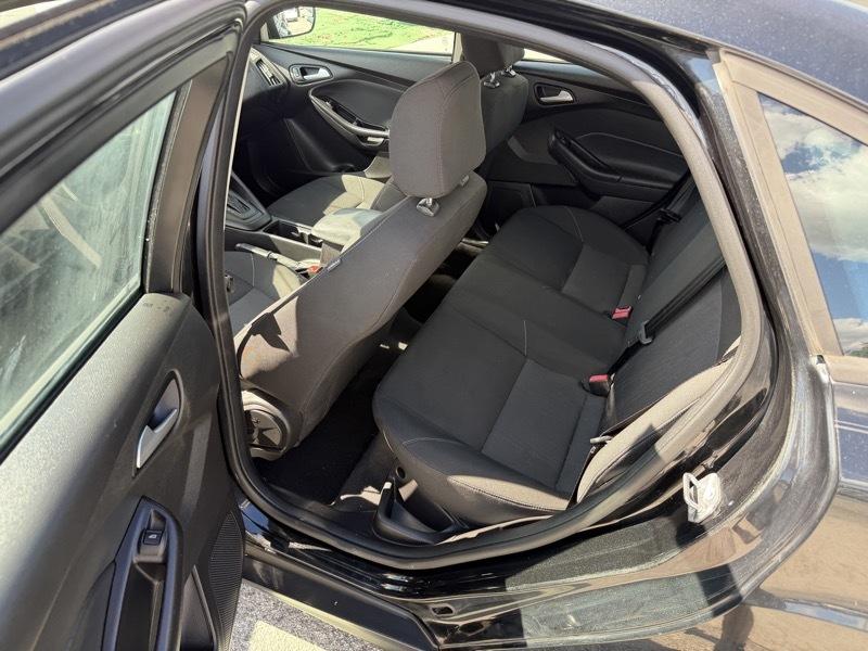 Ford Focus SE Sedan 2015