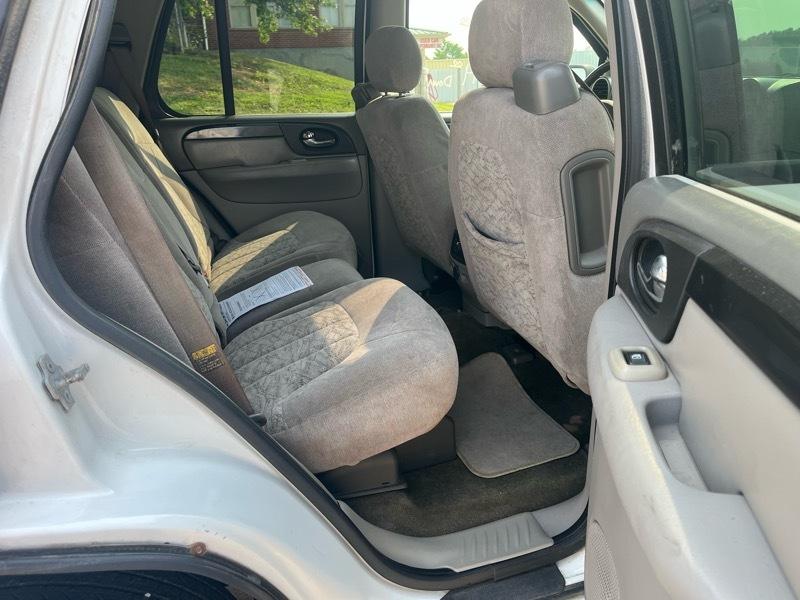 GMC Envoy  2004