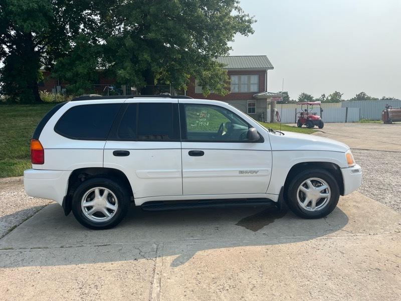 GMC Envoy  2004