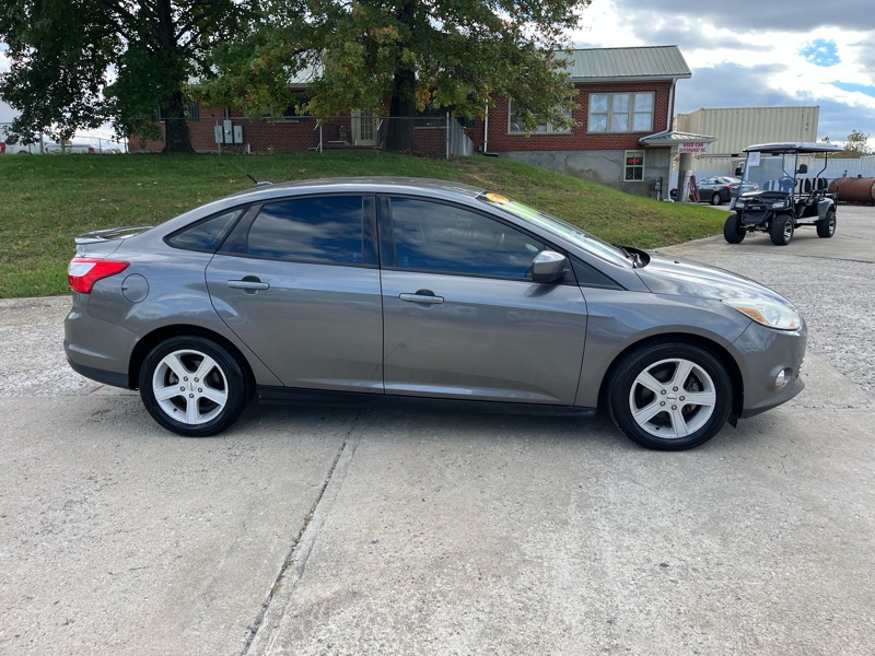 Ford Focus SE Sedan 2012 Ford Focus SE Sedan 2012