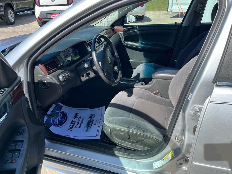 Chevrolet Impala  2011