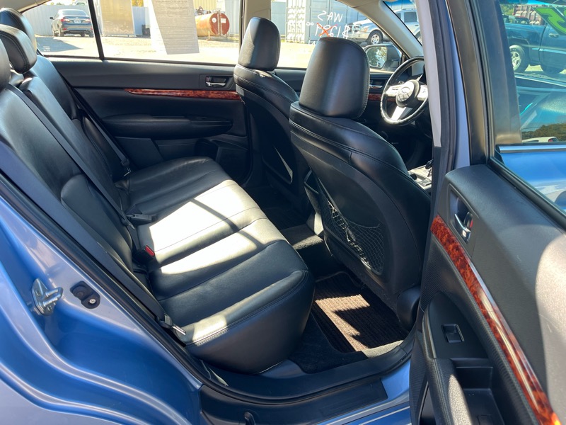 Subaru Legacy 2.5i Limited 2011 Subaru Legacy 2.5i Limited 2011