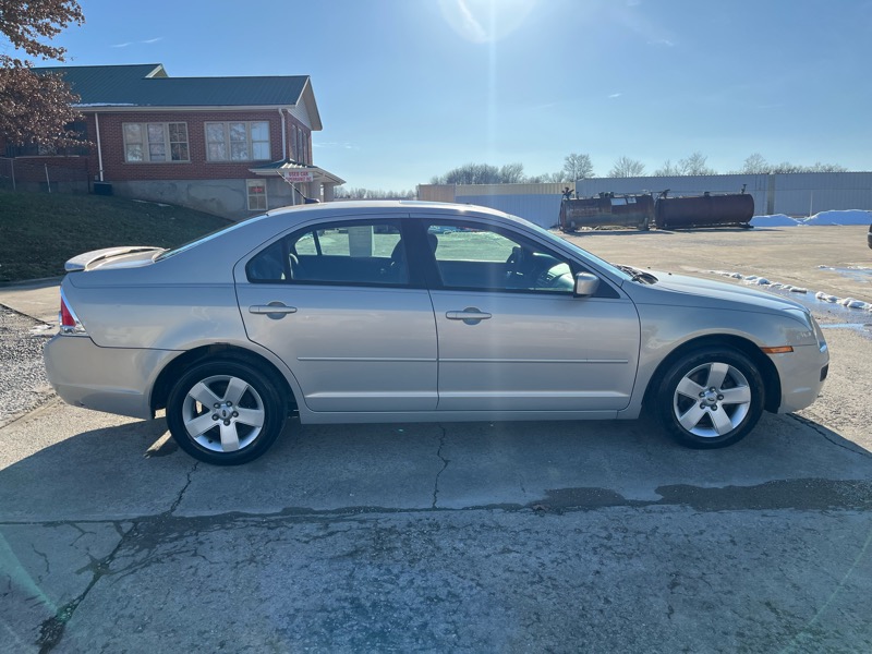 Ford Fusion I4 SE 2009