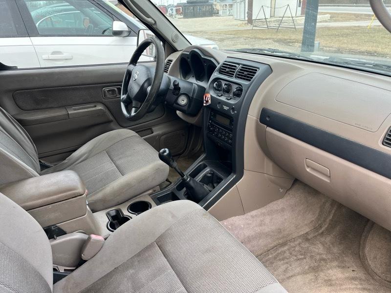 Nissan Frontier  2002