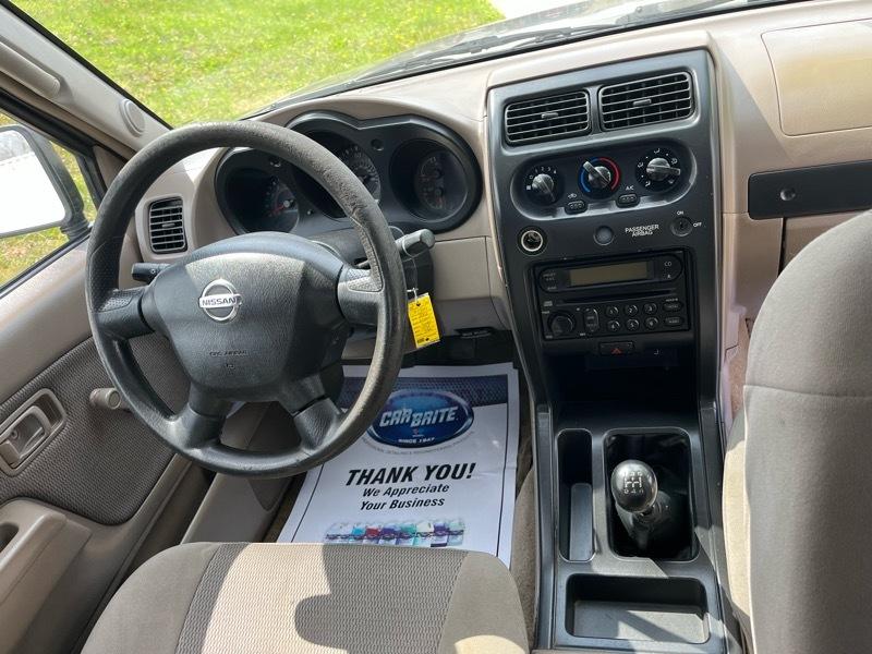 Nissan Frontier  2002