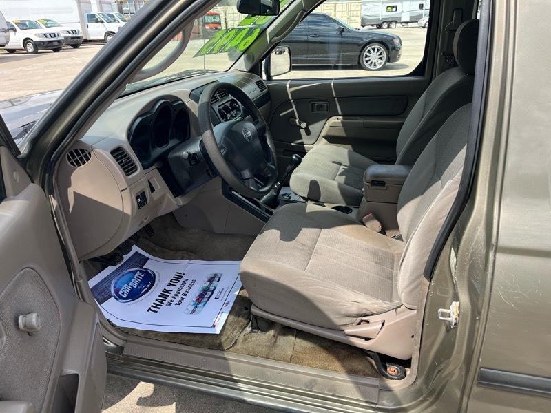 Nissan Frontier  2002