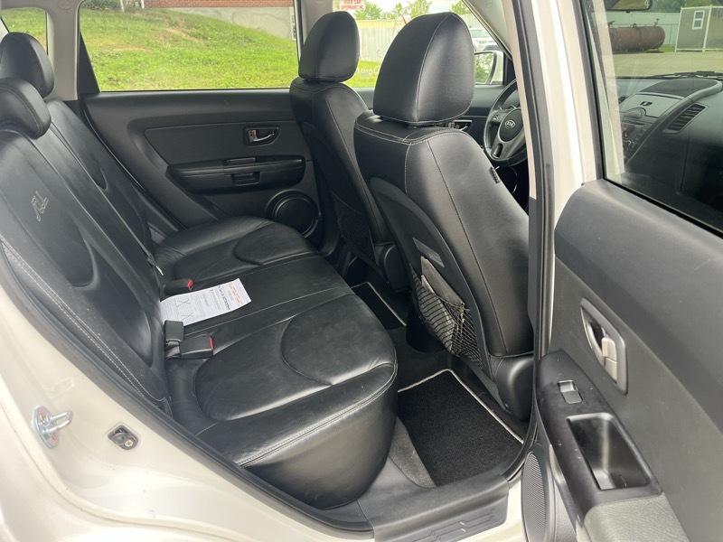 Kia Soul + 2011