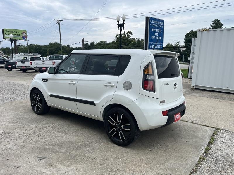 Kia Soul + 2011