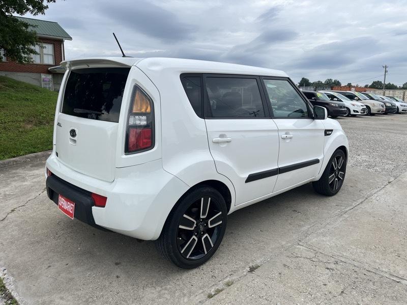 Kia Soul + 2011