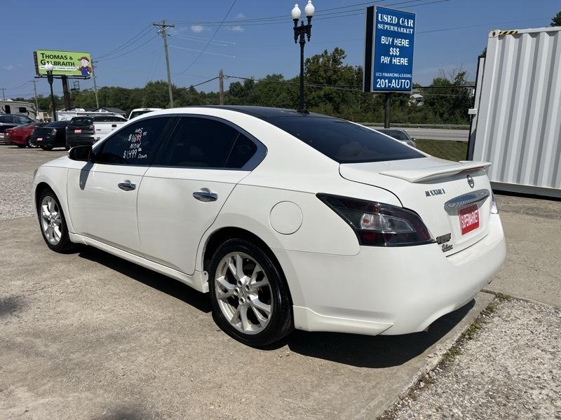 Nissan Maxima  2012