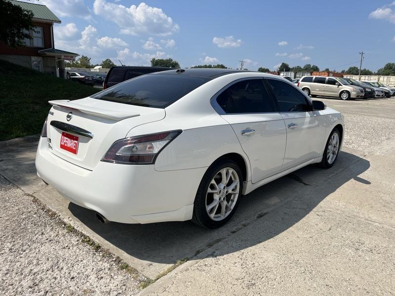 Nissan Maxima  2012