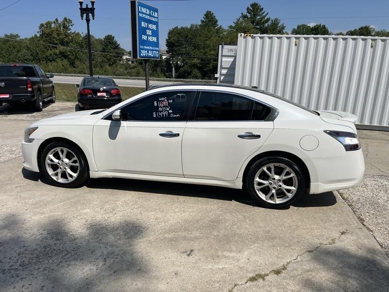 Nissan Maxima  2012