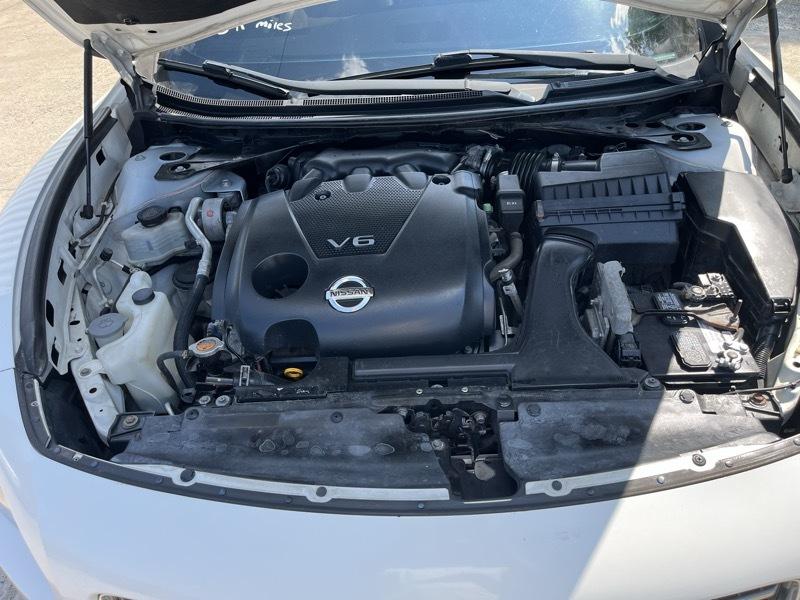 Nissan Maxima  2012