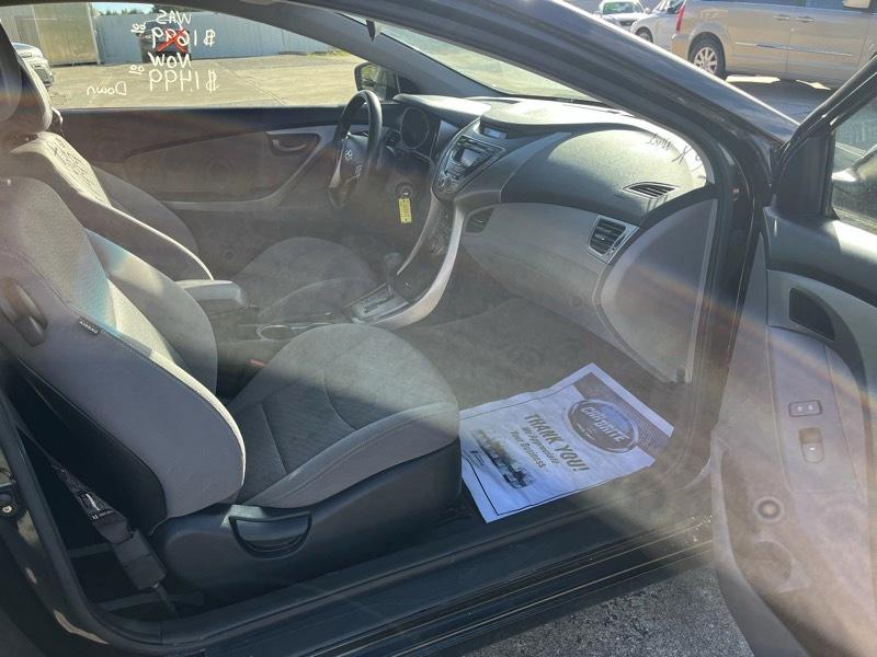 Hyundai Elantra  2013