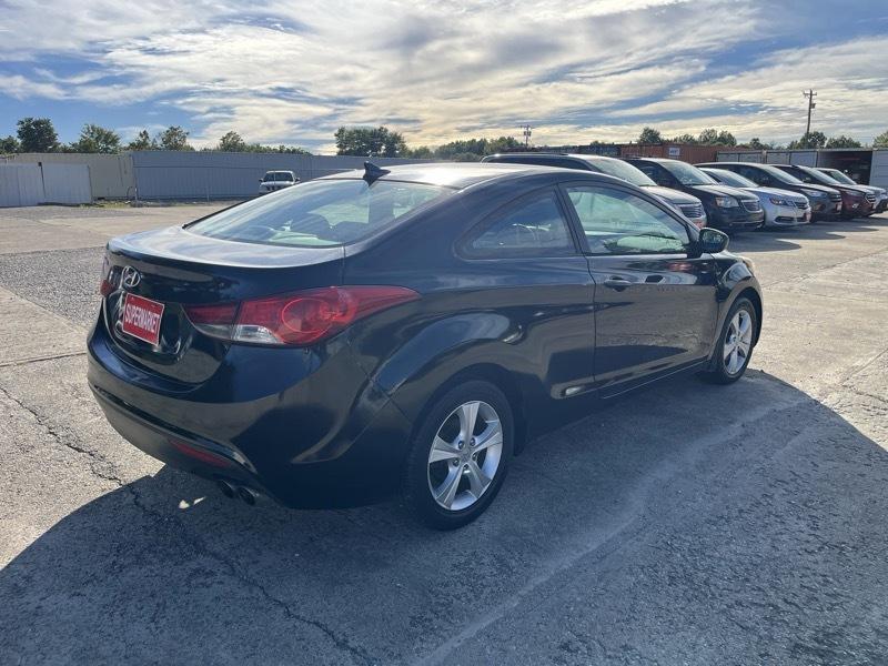 Hyundai Elantra  2013