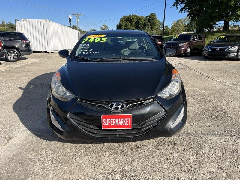 Hyundai Elantra  2013