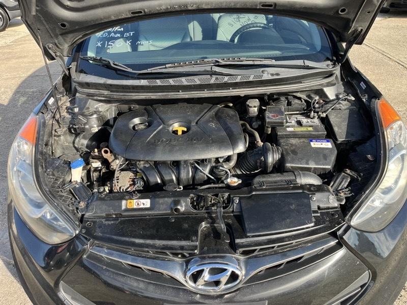 Hyundai Elantra  2013