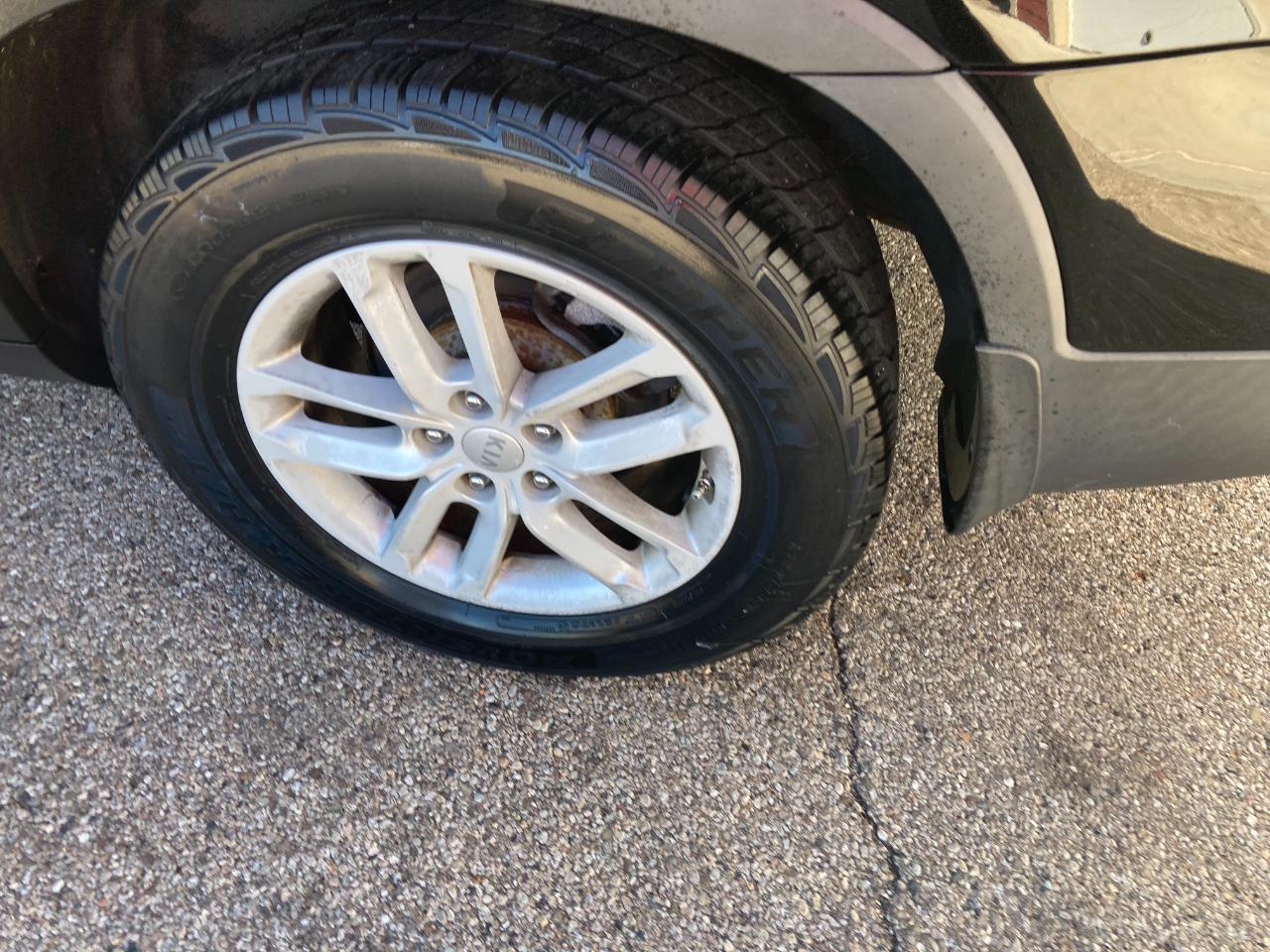 Kia Sorento 2WD 4dr I4 LX 2015