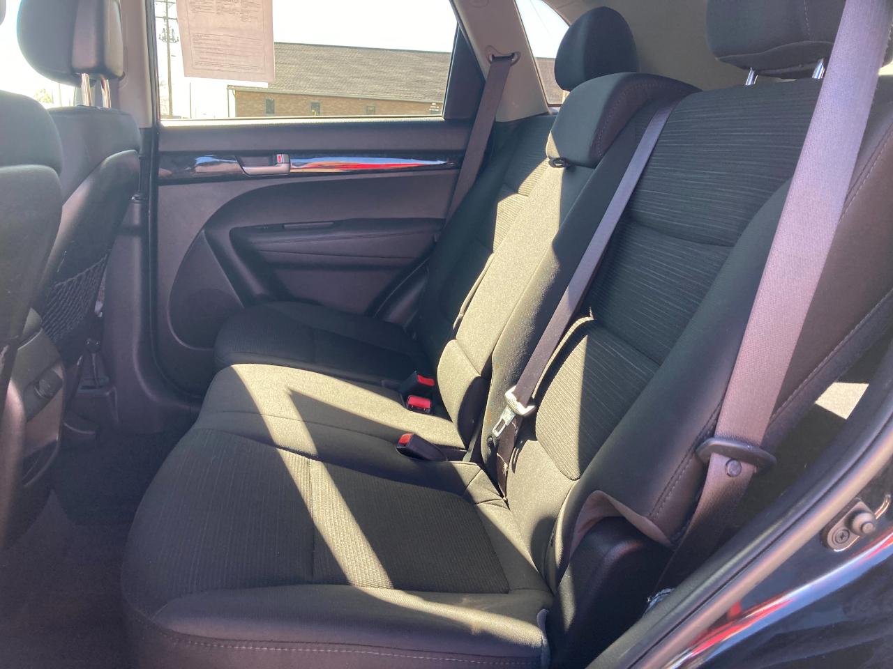 Kia Sorento 2WD 4dr I4 LX 2015
