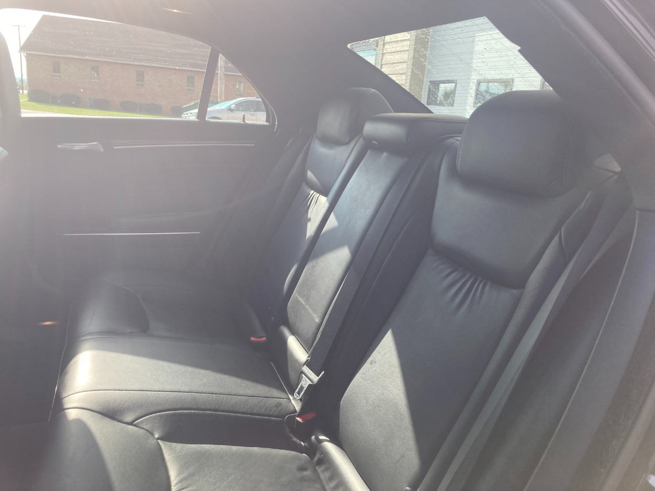 Chrysler 300 4dr Sdn Limited RWD 2011 Chrysler 300 4dr Sdn Limited RWD 2011