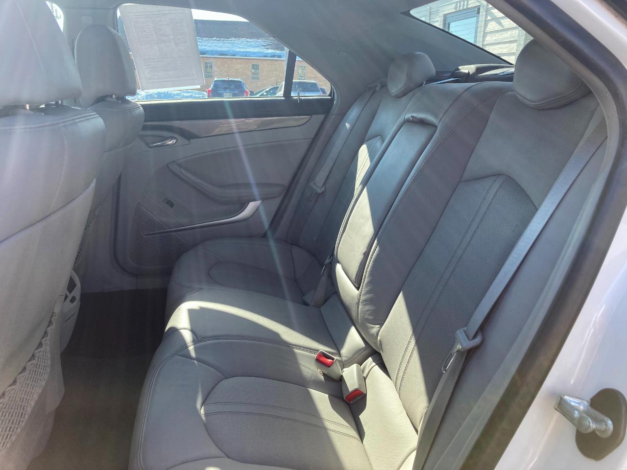 Cadillac CTS Sedan 4dr Sdn 3.0L Luxury RWD 2013