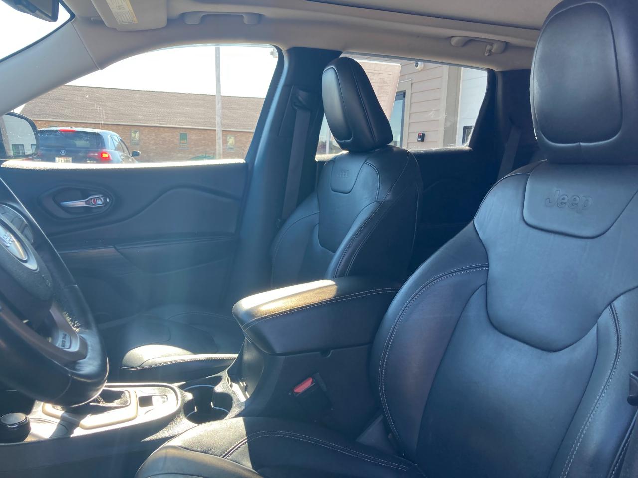 Jeep Cherokee 4WD 4dr Limited 2015