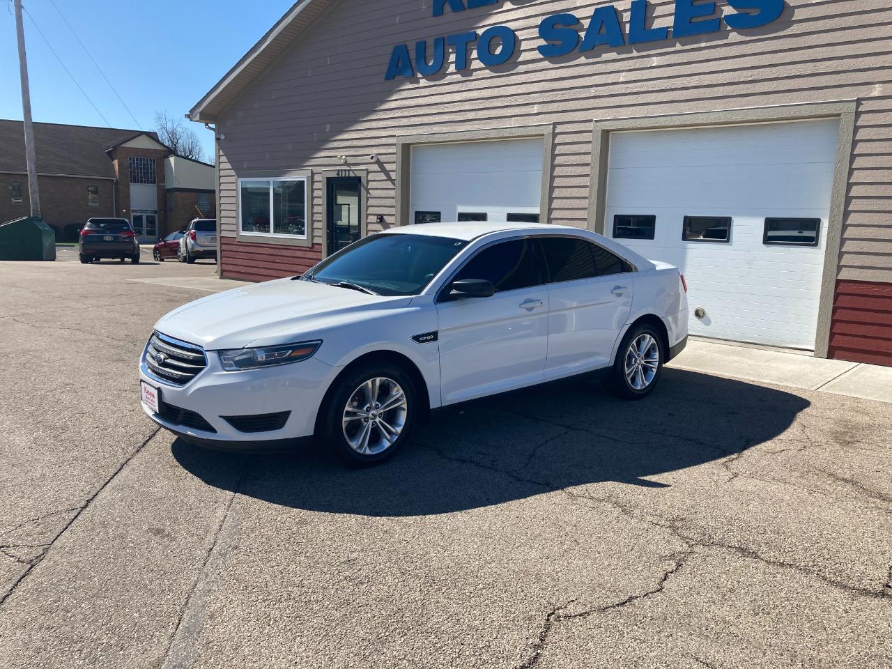 Ford Taurus 4dr Sdn SE FWD 2016