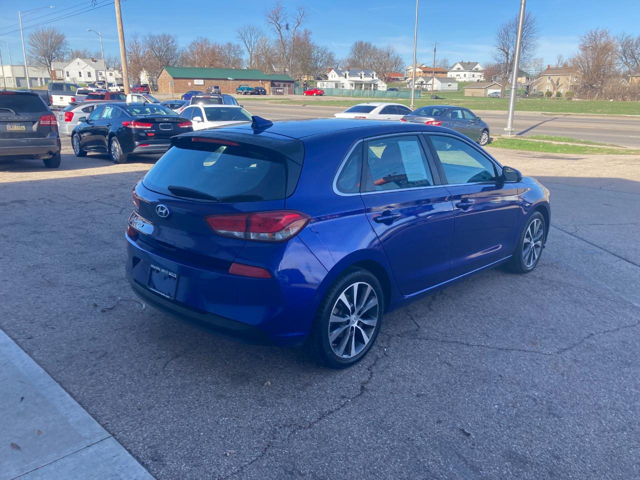 Hyundai Elantra GT Auto 2019