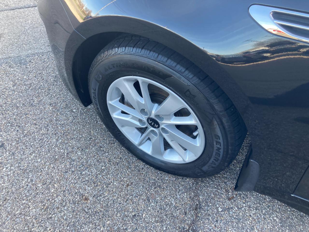 Kia Optima 4dr Sdn LX 2016