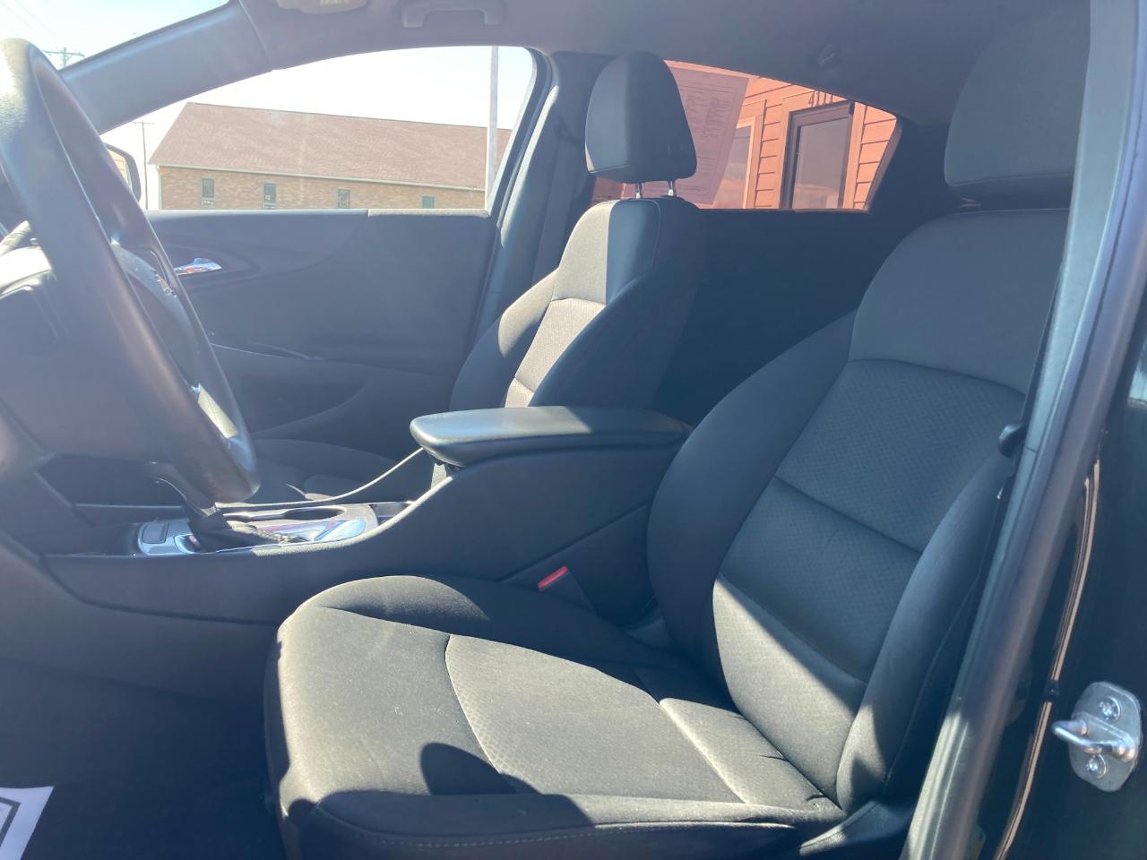 Chevrolet Malibu 4dr Sdn LS w/1LS 2018