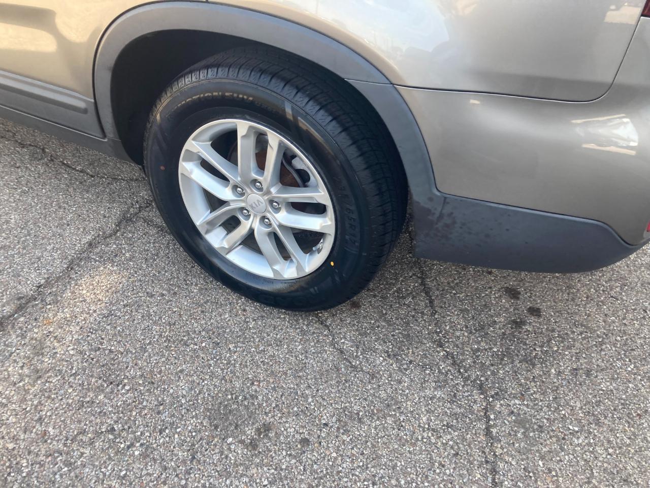 Kia Sorento AWD 4dr I4 LX 2015