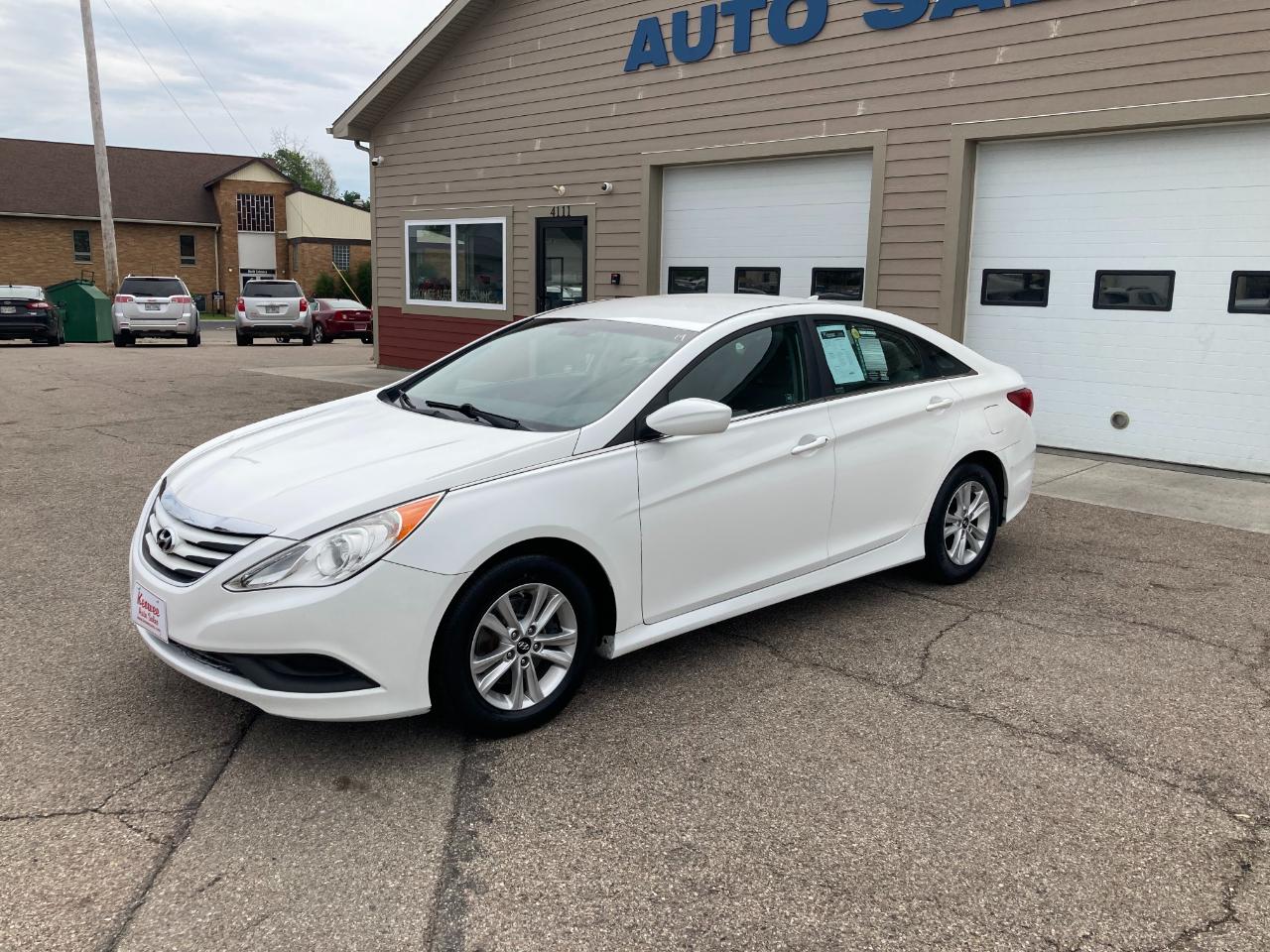 Hyundai Sonata 4dr Sdn 2.4L Auto GLS 2014
