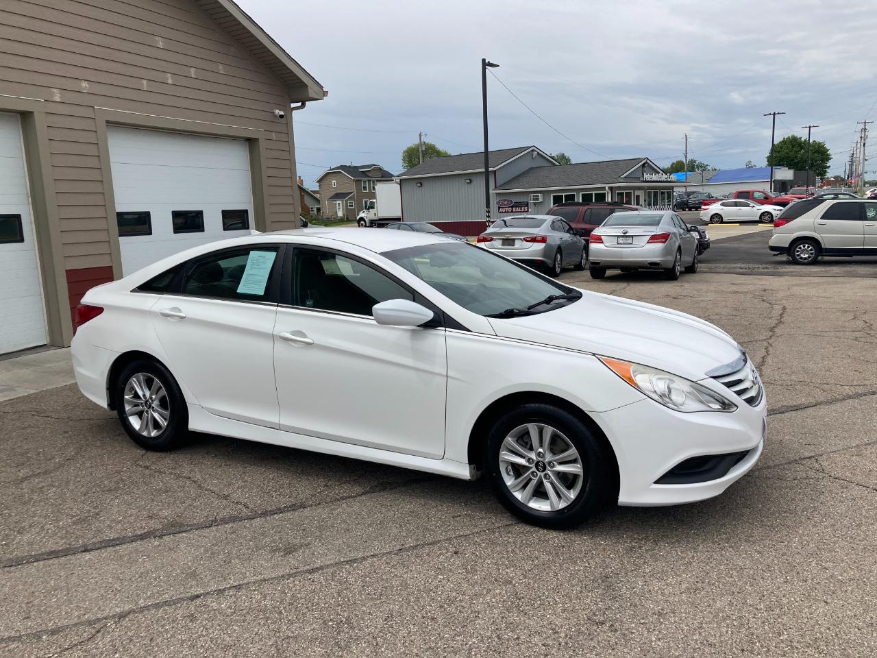 Hyundai Sonata 4dr Sdn 2.4L Auto GLS 2014