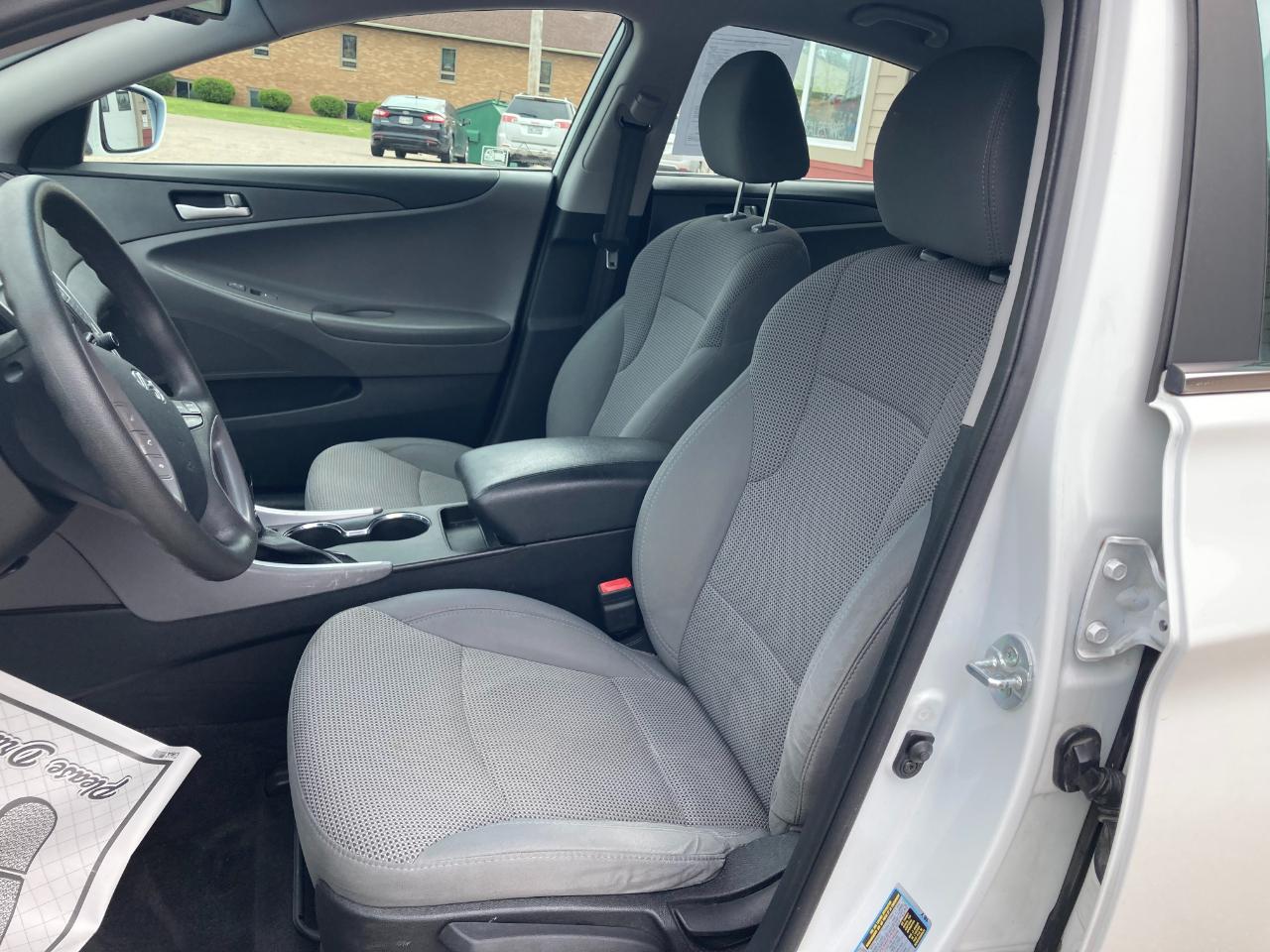 Hyundai Sonata 4dr Sdn 2.4L Auto GLS 2014