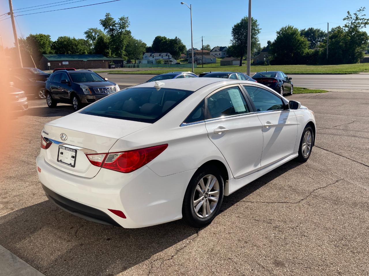 Hyundai Sonata 4dr Sdn 2.4L Auto GLS 2014