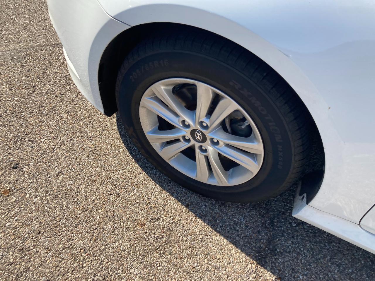 Hyundai Sonata 4dr Sdn 2.4L Auto GLS 2014