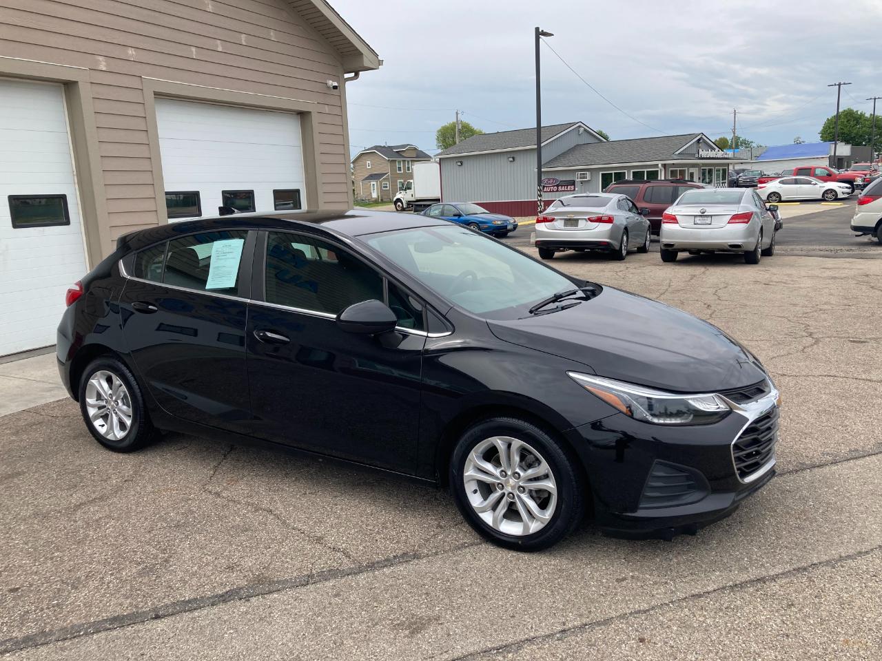 Chevrolet Cruze 4dr HB LT 2019